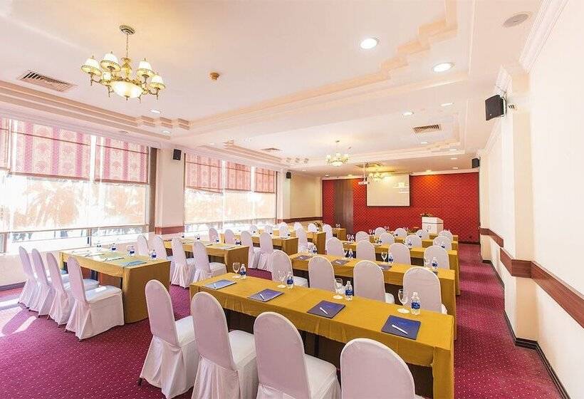 Yasaka Saigon Nha Trang Hotel & Spa