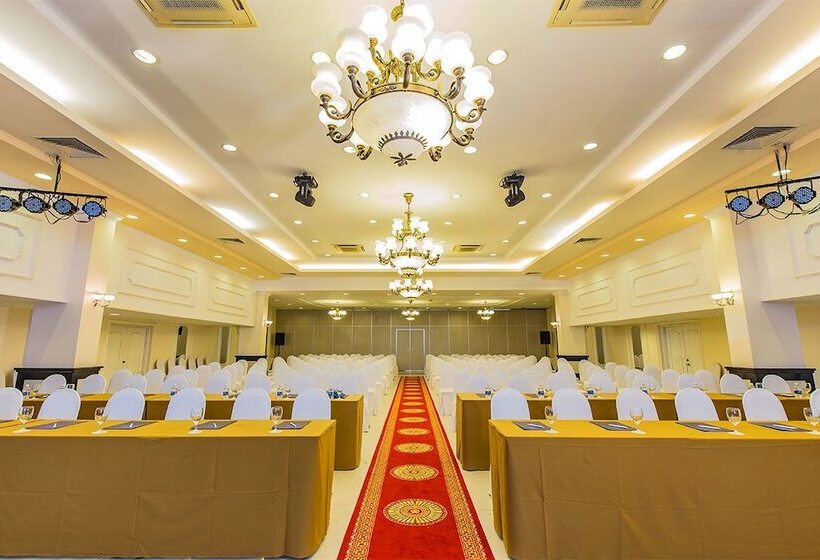 Yasaka Saigon Nha Trang Hotel & Spa