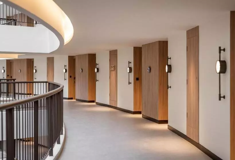 リゾートホテル M Social Hotel Phuket