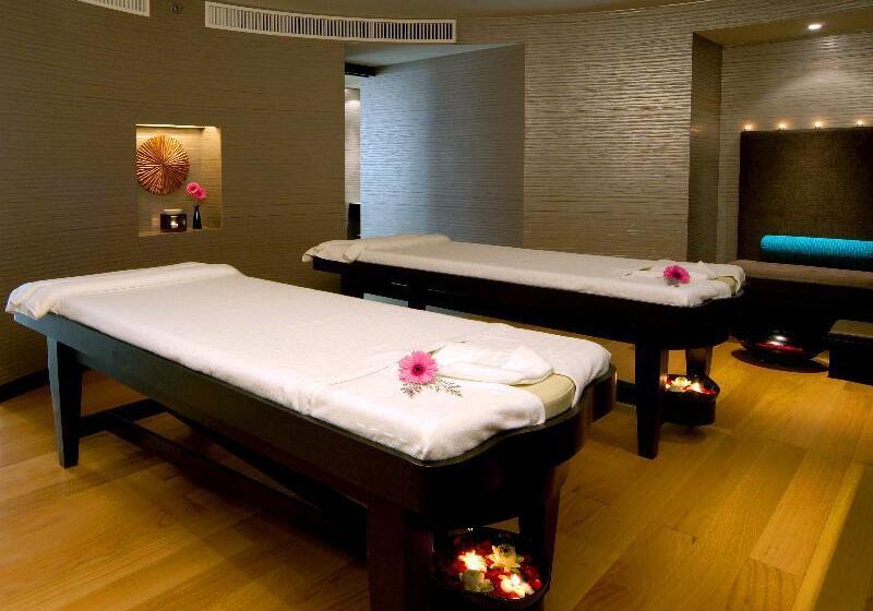 リゾートホテル M Social Hotel Phuket