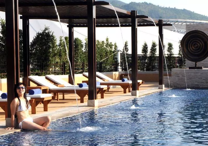 リゾートホテル M Social Hotel Phuket