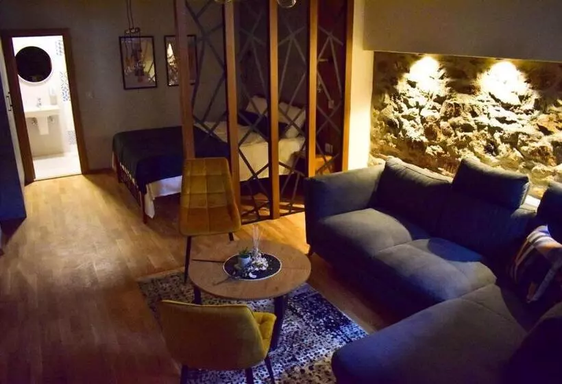 تختخواب و صبحانه Boutique Hotel St Nikolas By Skar