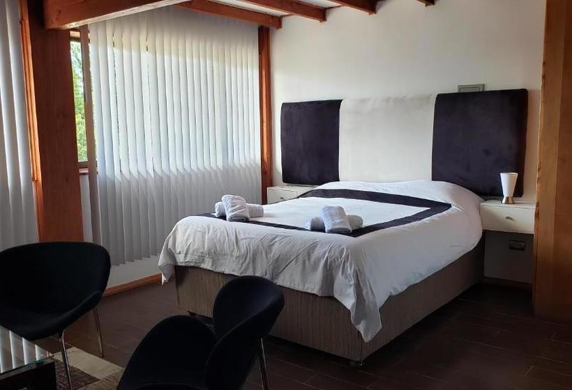 هتل Boutique Bordeluz