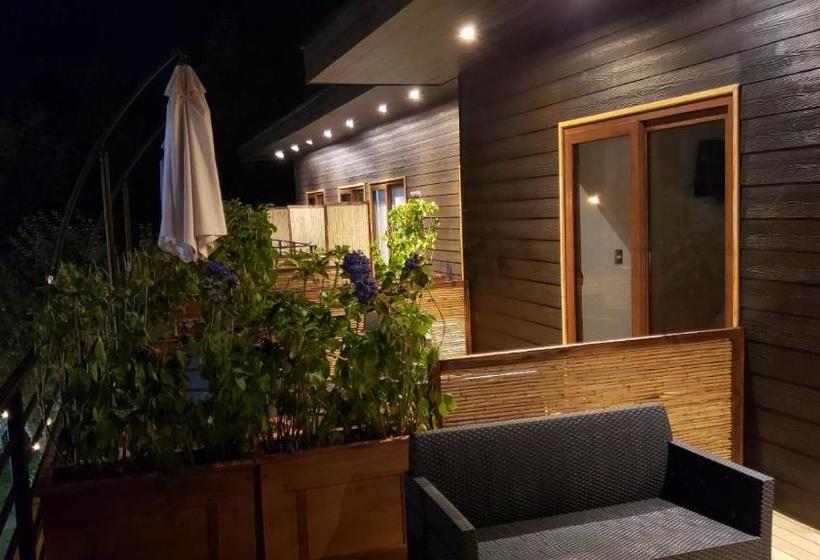 هتل Boutique Bordeluz