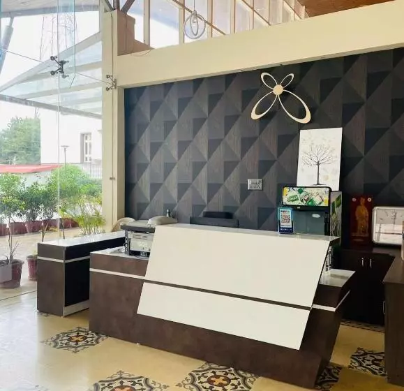 ホテル Hmt Comforts