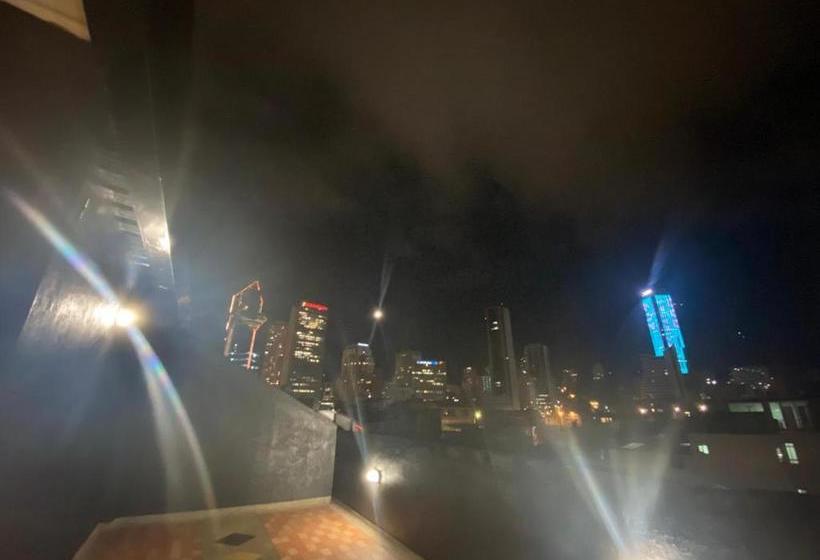 בית מלון כפרי La Logia  Gastrobar