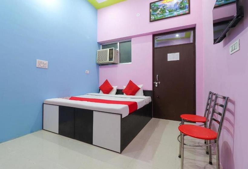 فندق Oyo 73984 Jatin