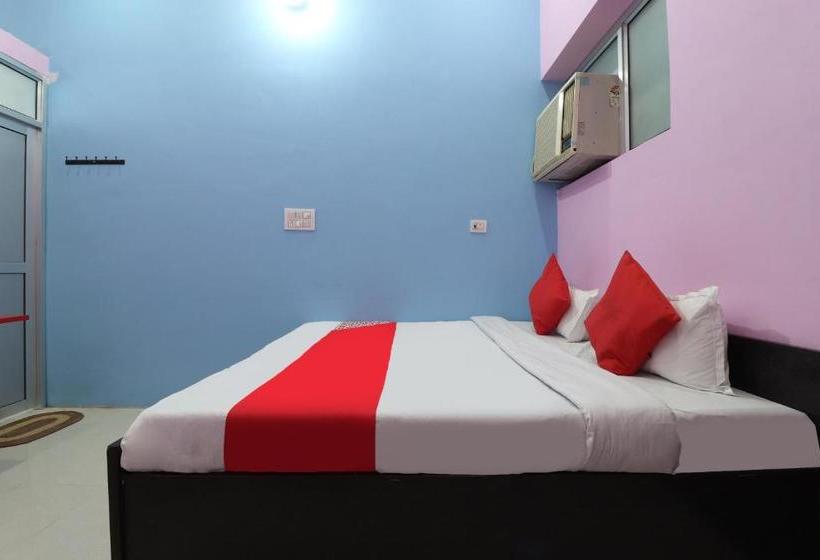 فندق Oyo 73984 Jatin