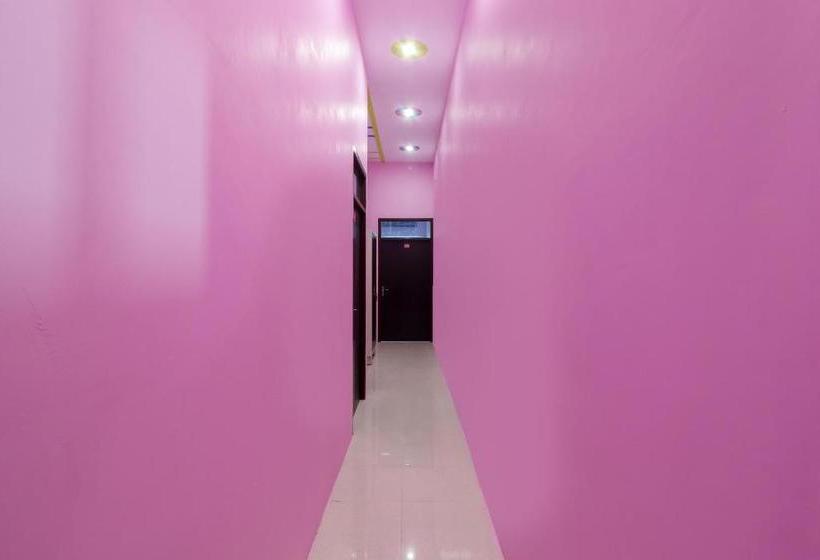 فندق Oyo 73984 Jatin