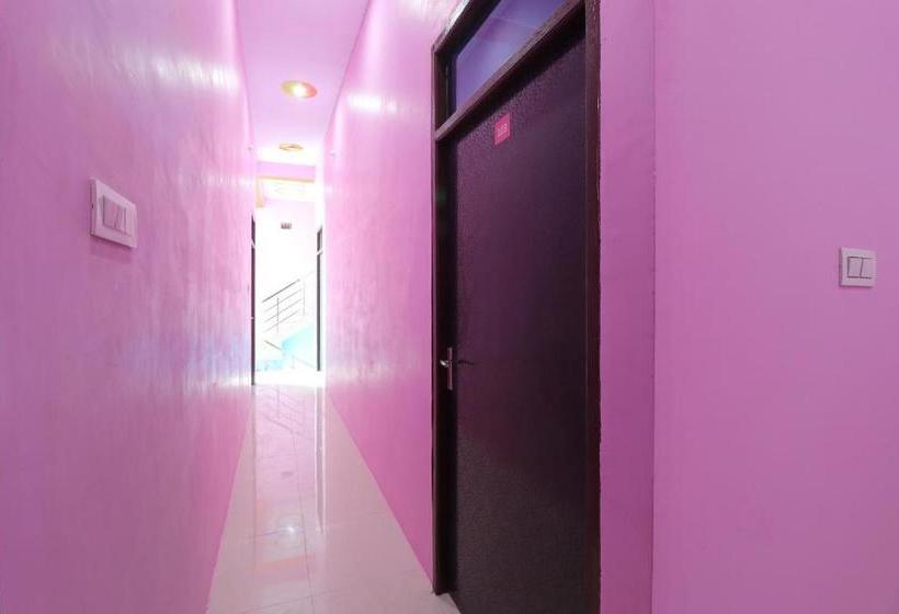 فندق Oyo 73984 Jatin