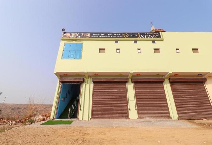 فندق Oyo 73984 Jatin