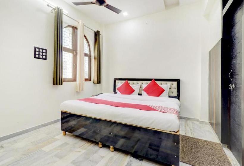 호텔 Oyo 77516  Swastik