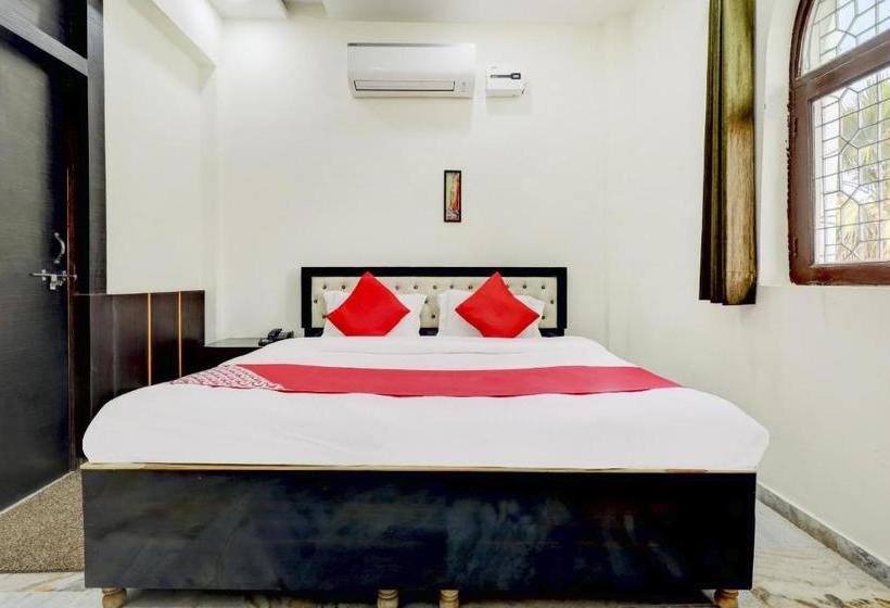 호텔 Oyo 77516  Swastik