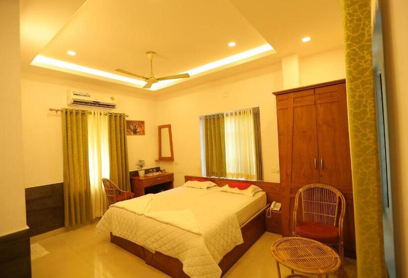 فندق Sapphire Inn