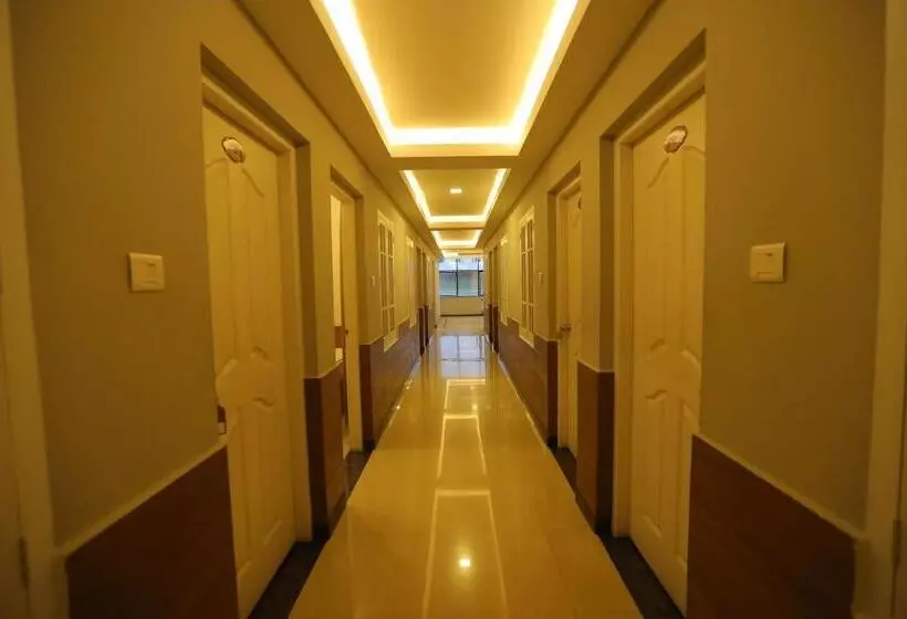 Hotelli Sapphire Inn