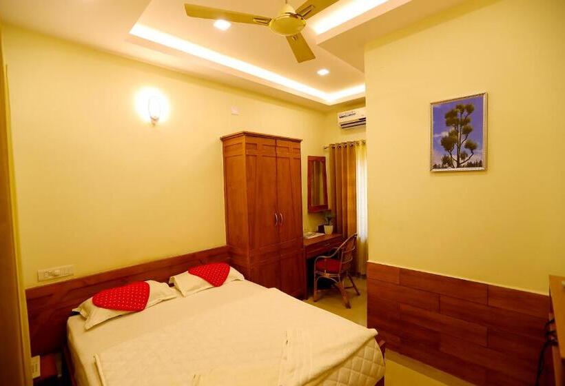 فندق Sapphire Inn