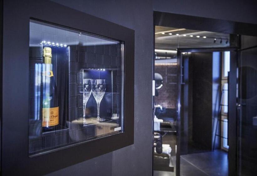 تختخواب و صبحانه Oniro Luxury Rooms & Wellness Suites