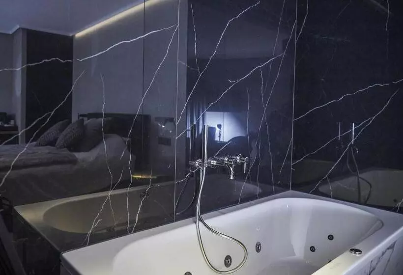 Aamiaismajoitus (B&B) Oniro   Luxury Rooms & Wellness Suites