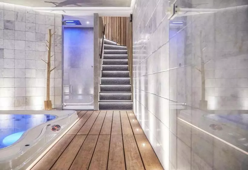 Aamiaismajoitus (B&B) Oniro   Luxury Rooms & Wellness Suites