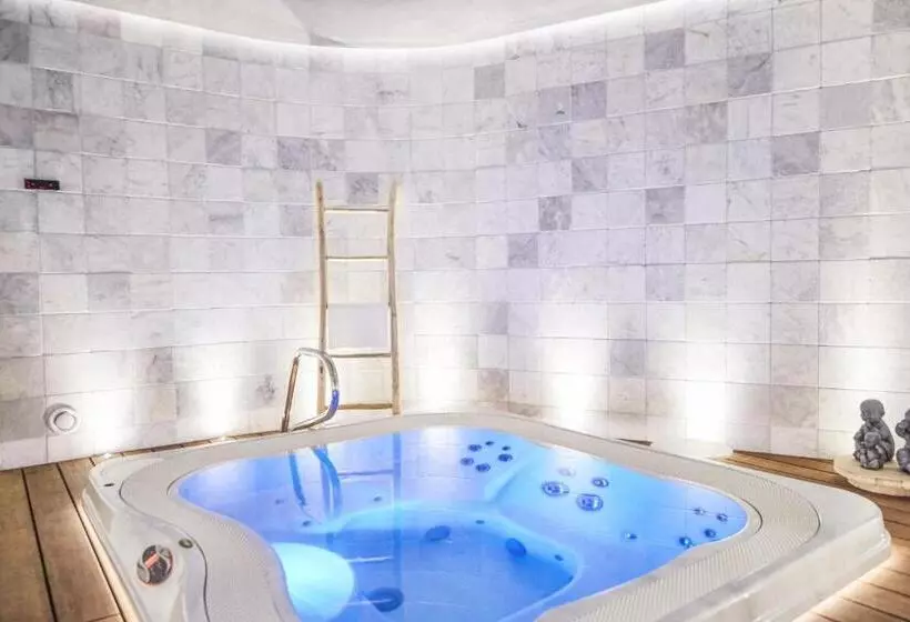 Aamiaismajoitus (B&B) Oniro   Luxury Rooms & Wellness Suites