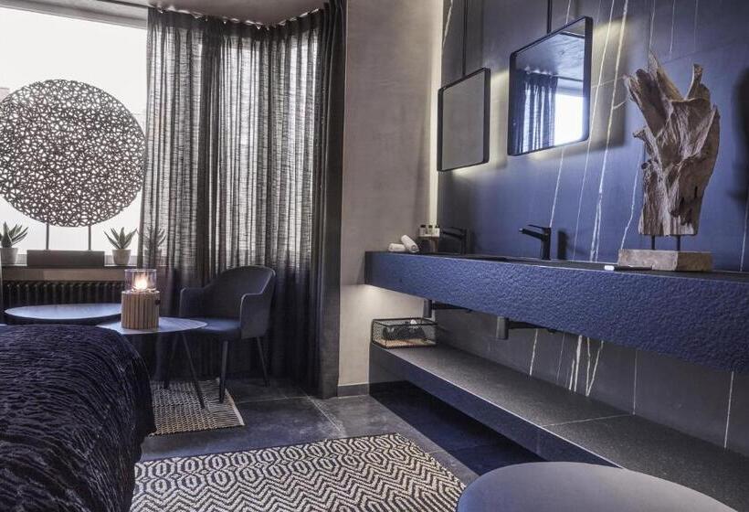 تختخواب و صبحانه Oniro Luxury Rooms & Wellness Suites