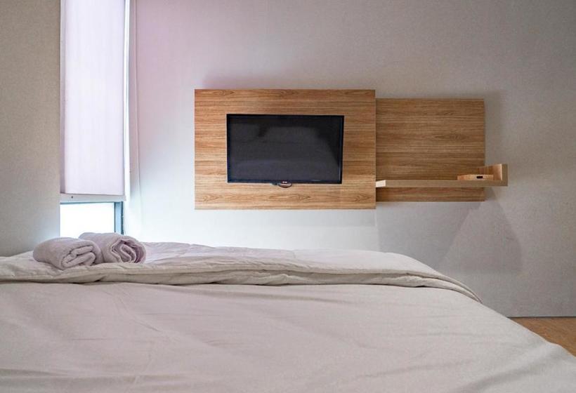 בית מלון כפרי 3j Living Lippo Karawaci