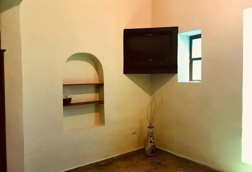 هتل Mesón De Santa Ana