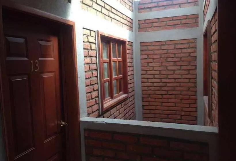 هتل Mesón De Santa Ana