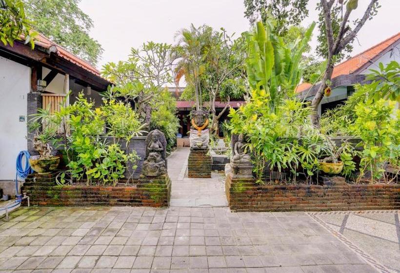 Hotel Oyo 90167 Kubu Gdk Pertiwi