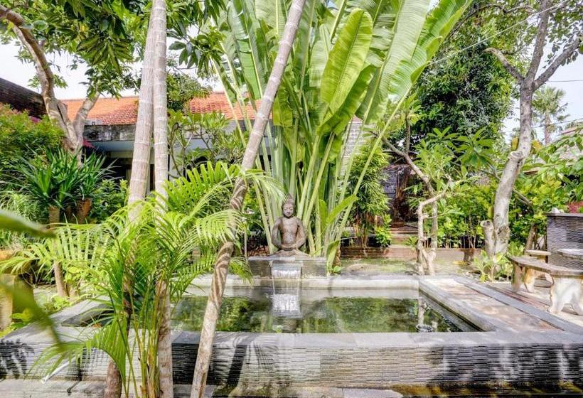 Hotel Oyo 90167 Kubu Gdk Pertiwi