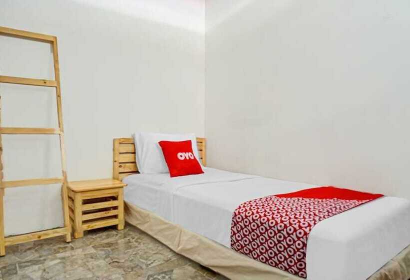 Hotell Oyo 90187 Puri Alissa Syariah