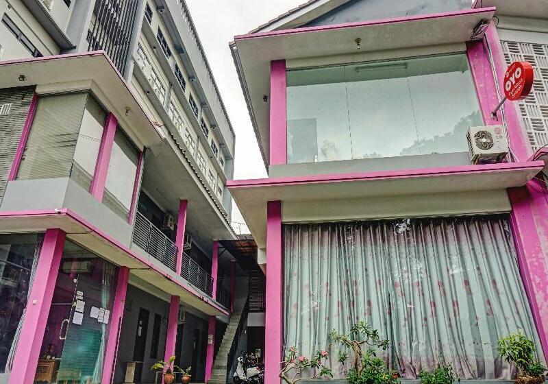 Hotell Oyo 90187 Puri Alissa Syariah