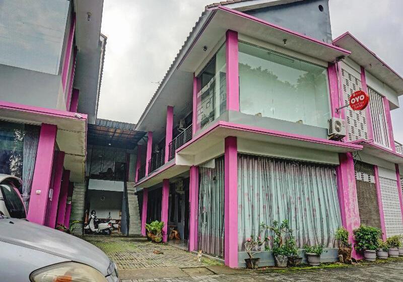 Hotell Oyo 90187 Puri Alissa Syariah