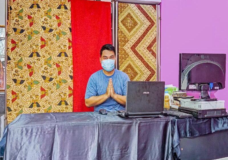 Hotell Oyo 90187 Puri Alissa Syariah