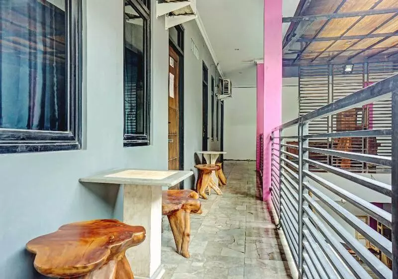 ホテル Oyo 90187 Puri Alissa Syariah