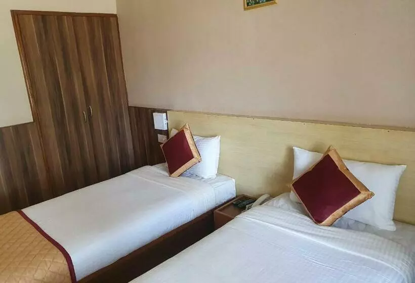 ホテル Badami Court