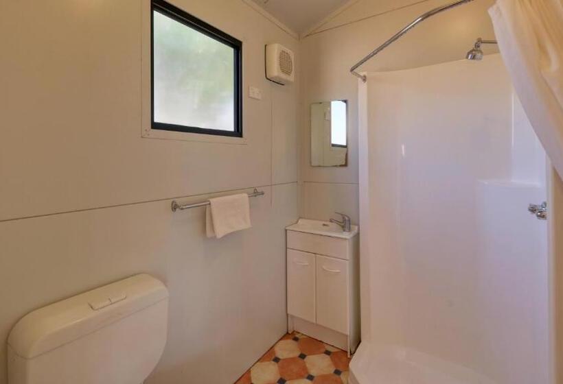 Отель Cobar Caravan Park