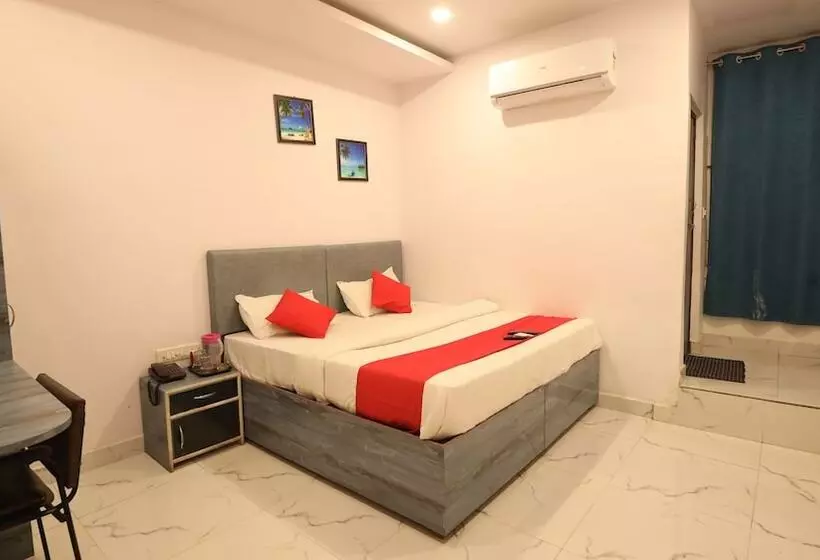 ホテル Fabexpress Gauri Shree