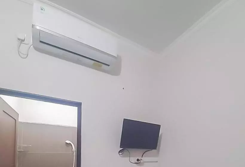 هتل Koolkost Syariah At Colombus Galuh Mas