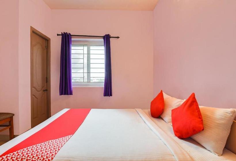 בית מלון כפרי Flagship Lotus Lakeview Apartments