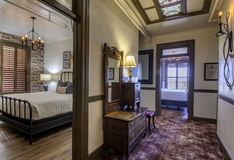 Отель The Clinkscale