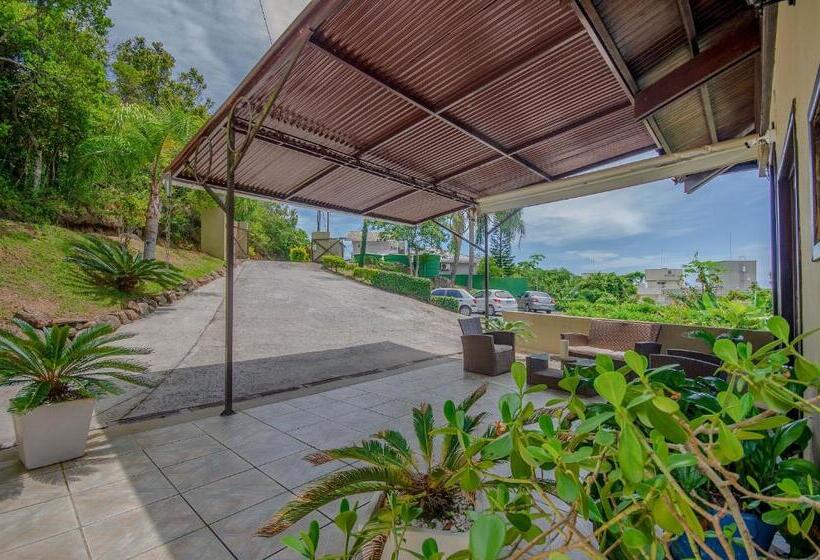 پانسیون Pousada Elfos