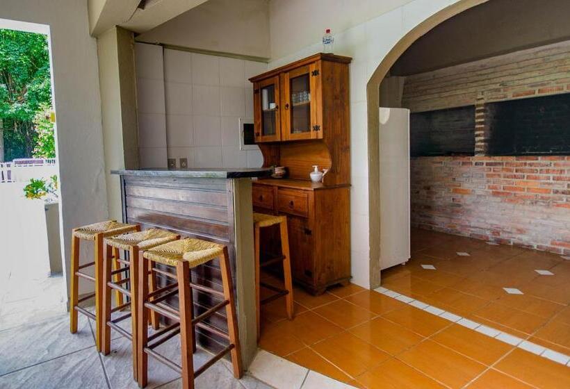 پانسیون Pousada Elfos