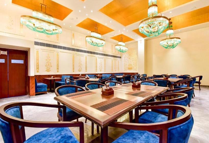 호텔 Capital O 76784 Lmb