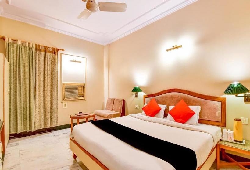 호텔 Capital O 76784 Lmb