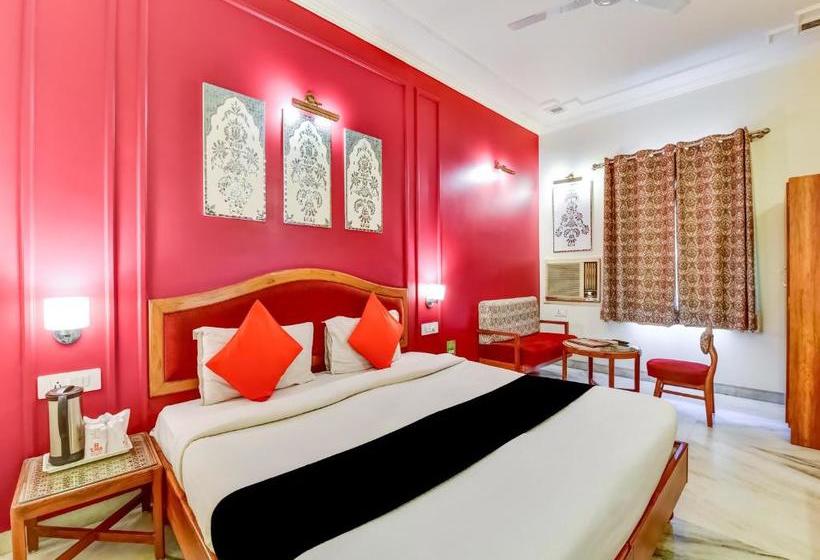 호텔 Capital O 76784 Lmb