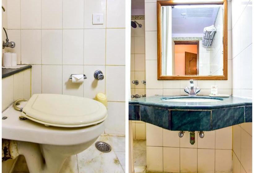 호텔 Capital O 76784 Lmb