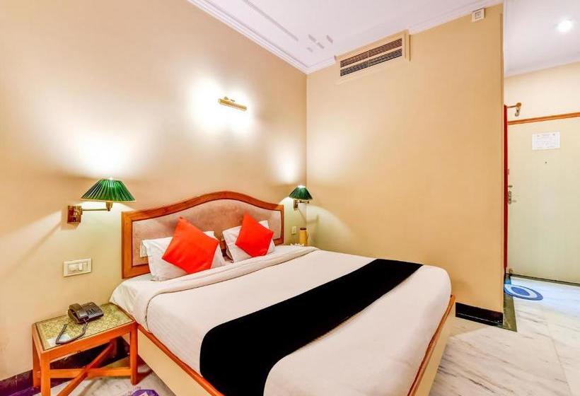 호텔 Capital O 76784 Lmb