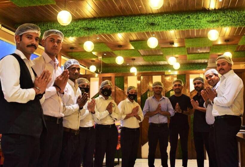 Отель The Grand, Chittorgarh