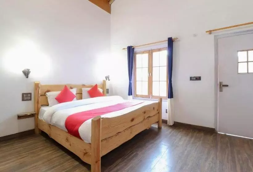 هتل Oyo 76934 Pine Hill View Resort